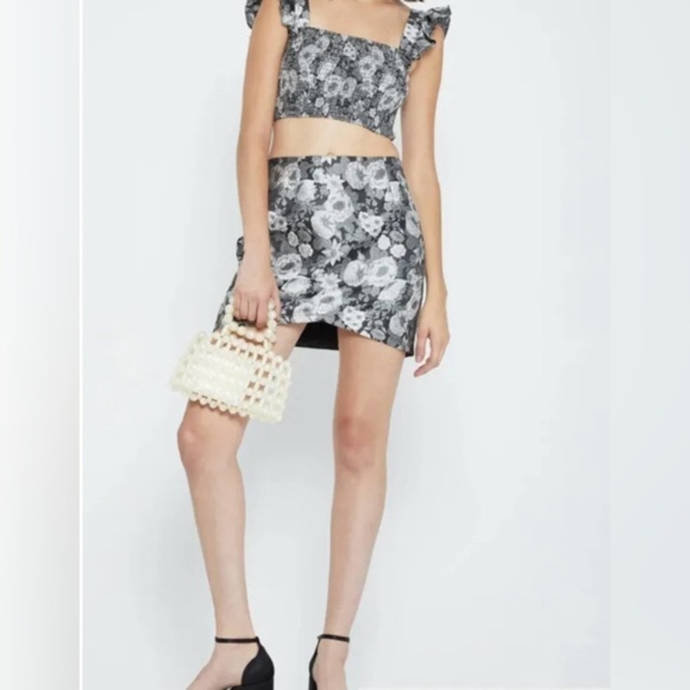NWT kourt Tela Floral Brocade Crop Top/Skirt Set